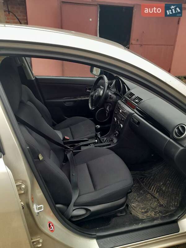 Седан Mazda 3 2007 в Полтаві