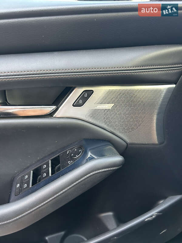 Хэтчбек Mazda 3 2019 в Львове