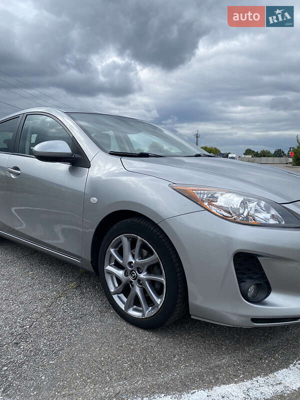 Хэтчбек Mazda 3 2012 в Виннице