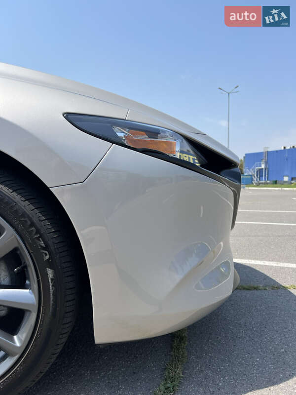 Хэтчбек Mazda 3 2024 в Днепре