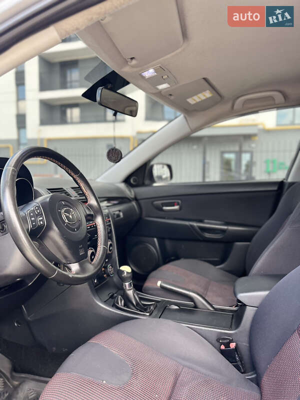 Седан Mazda 3 2005 в Черкассах
