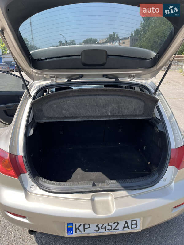 Хетчбек Mazda 3 2003 в Запоріжжі