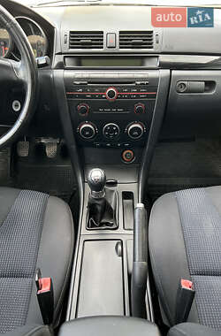 Хэтчбек Mazda 3 2006 в 