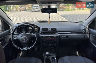 Хэтчбек Mazda 3 2006 в 