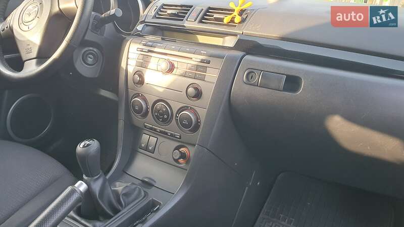 Хэтчбек Mazda 3 2007 в Виннице