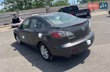 Седан Mazda 3 2012 в 