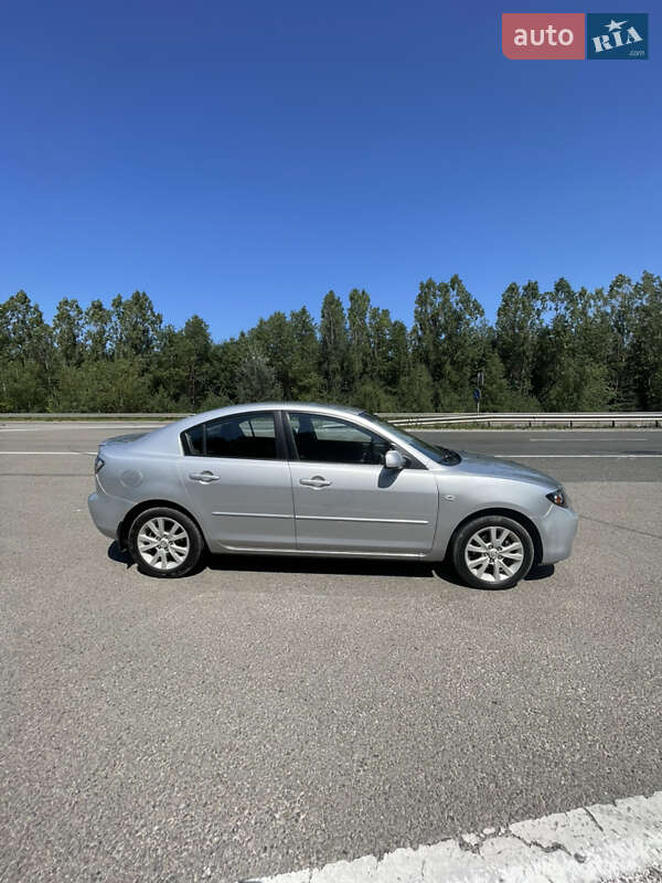 Седан Mazda 3 2006 в Ковеле