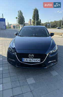 Седан Mazda 3 2018 в Черкасах