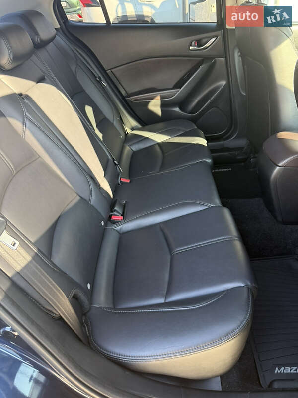 Седан Mazda 3 2018 в Черкассах фото 8 Седан Mazda 3 2018 в Черкассах