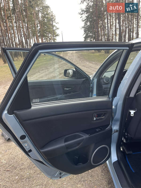 Хэтчбек Mazda 3 2008 в Луцке