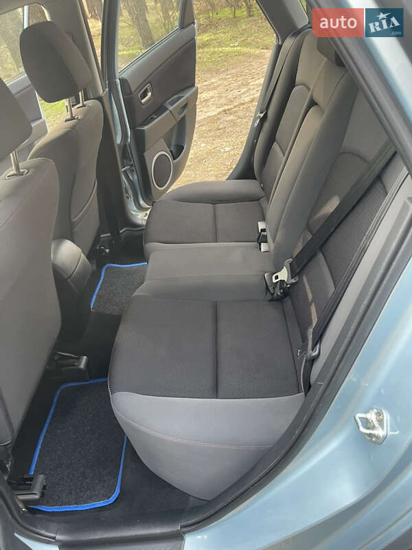 Хэтчбек Mazda 3 2008 в Луцке