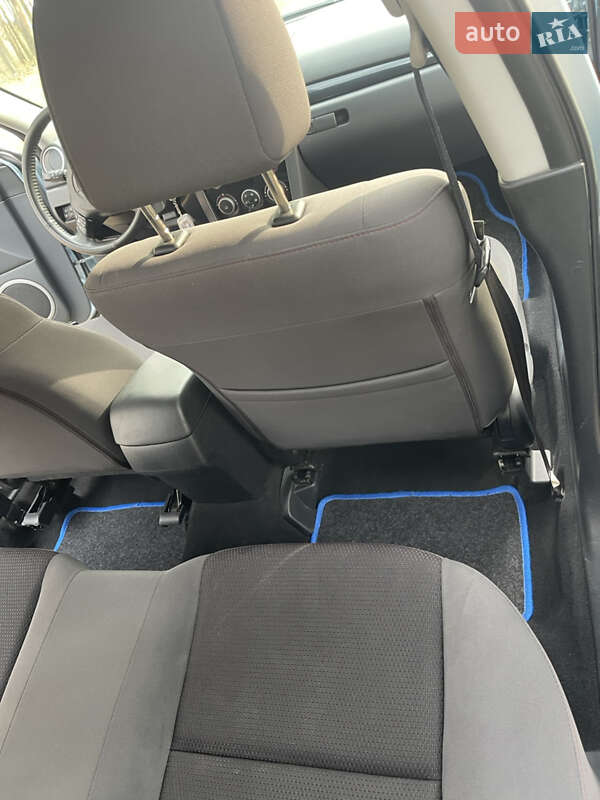Хэтчбек Mazda 3 2008 в Луцке