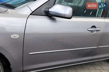 Седан Mazda 3 2006 в 