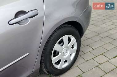 Седан Mazda 3 2006 в 