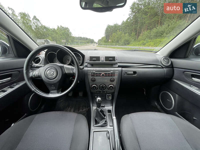 Седан Mazda 3 2006 в Ковеле