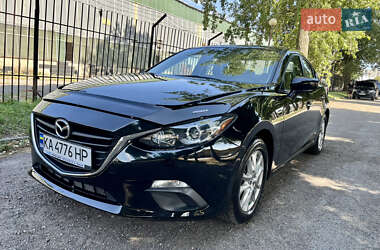 Седан Mazda 3 2015 в Черкасах