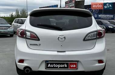 Хэтчбек Mazda 3 2012 в 
