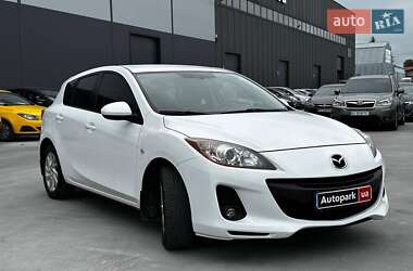 Хэтчбек Mazda 3 2012 в 