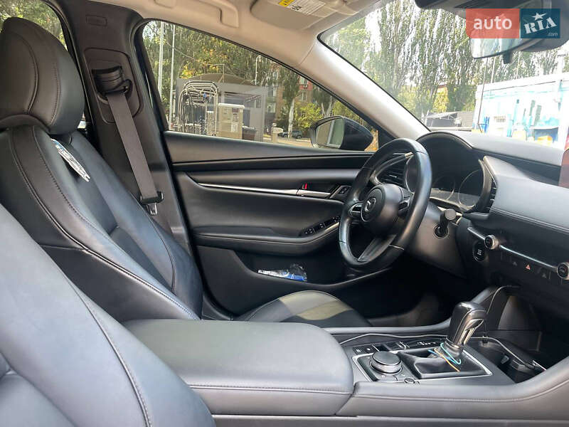 Седан Mazda 3 2020 в Кривом Роге