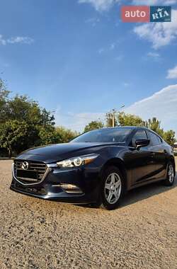 Седан Mazda 3 2017 в Кривом Роге