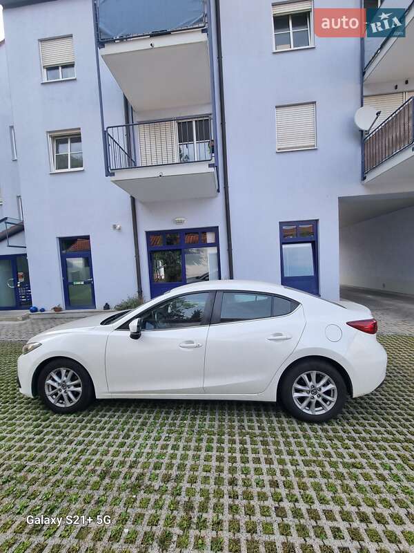 Mazda 3 2016