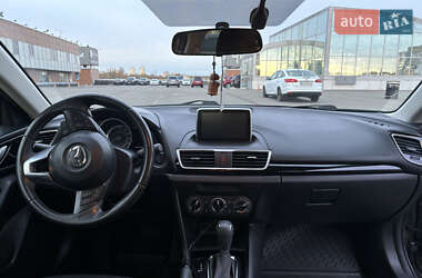 Седан Mazda 3 2016 в Києві