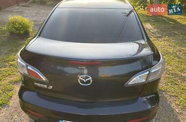 Седан Mazda 3 2012 в 