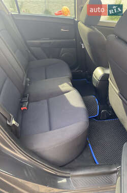 Седан Mazda 3 2006 в 
