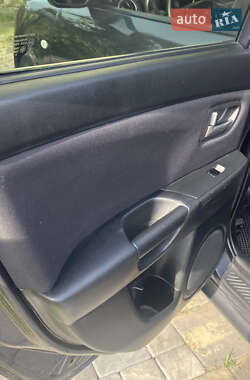 Седан Mazda 3 2006 в 