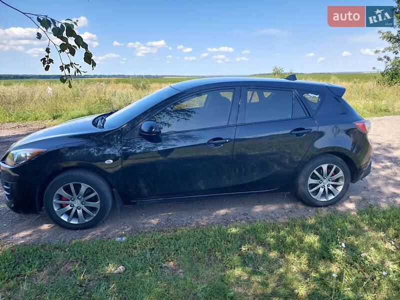 Хэтчбек Mazda 3 2009 в Харькове