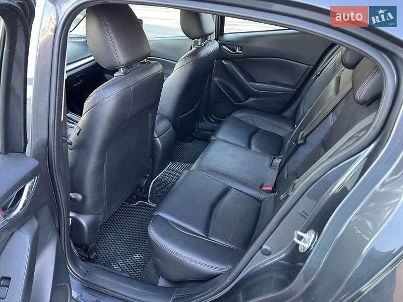 Хетчбек Mazda 3 2015 в Вінниці