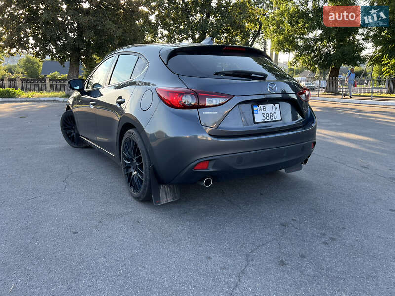 Хетчбек Mazda 3 2015 в Вінниці