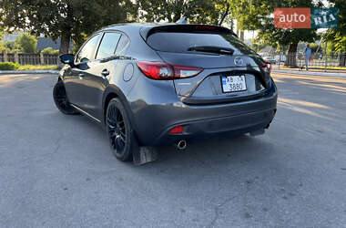 Хэтчбек Mazda 3 2015 в 