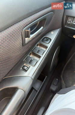 Хэтчбек Mazda 3 2007 в 