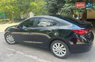 Седан Mazda 3 2015 в 