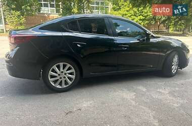 Седан Mazda 3 2015 в 