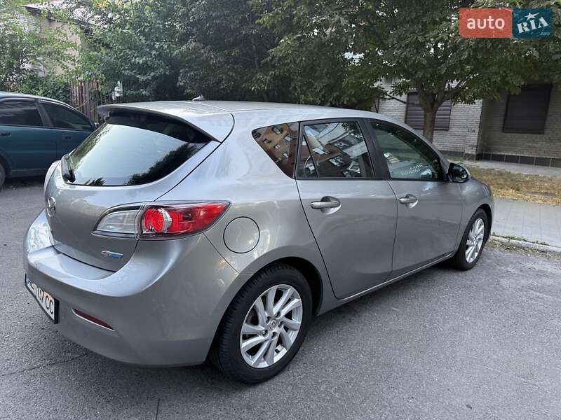 Mazda 3 2012