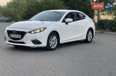 Седан Mazda 3 2015 в 