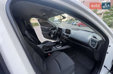Седан Mazda 3 2015 в 