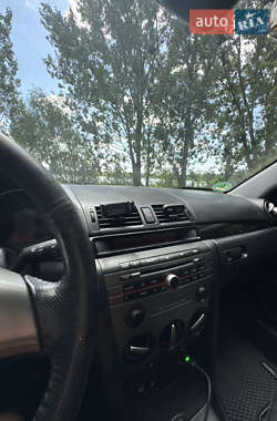 Хэтчбек Mazda 3 2006 в 