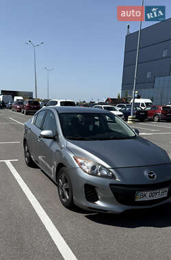 Седан Mazda 3 2012 в 