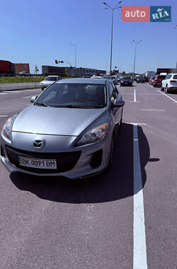 Седан Mazda 3 2012 в Ровно