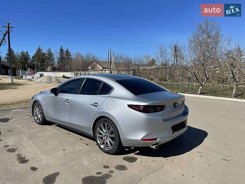 Седан Mazda 3 2020 в Киеве
