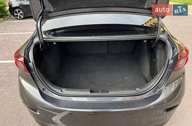 Седан Mazda 3 2013 в 