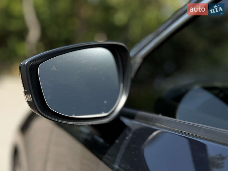 Седан Mazda 3 2019 в Южноукраинске