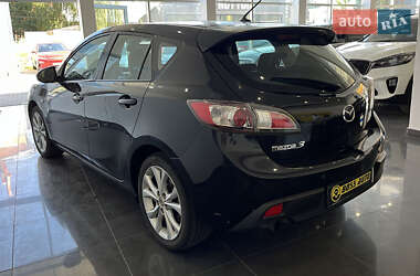 Хэтчбек Mazda 3 2010 в 