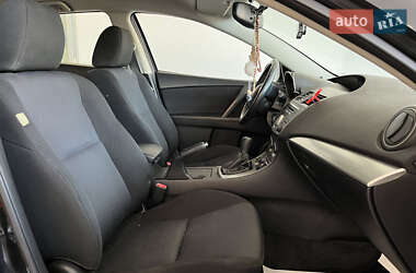 Хэтчбек Mazda 3 2010 в 