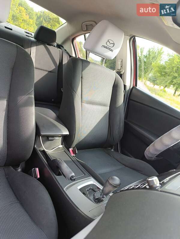 Седан Mazda 3 2011 в Могилев-Подольске