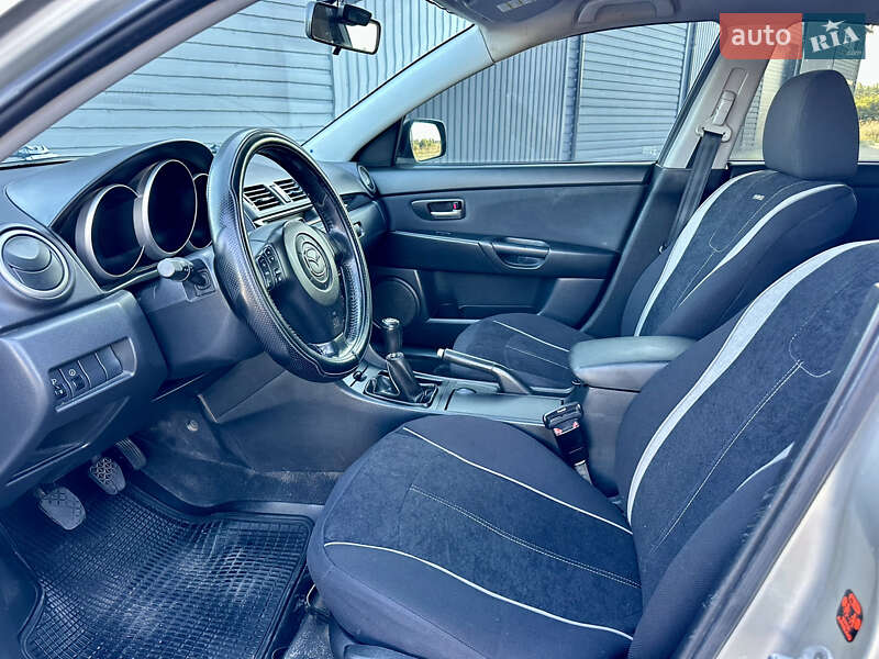 Седан Mazda 3 2005 в Кропивницком
