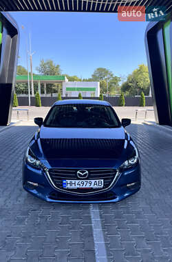 Седан Mazda 3 2018 в 